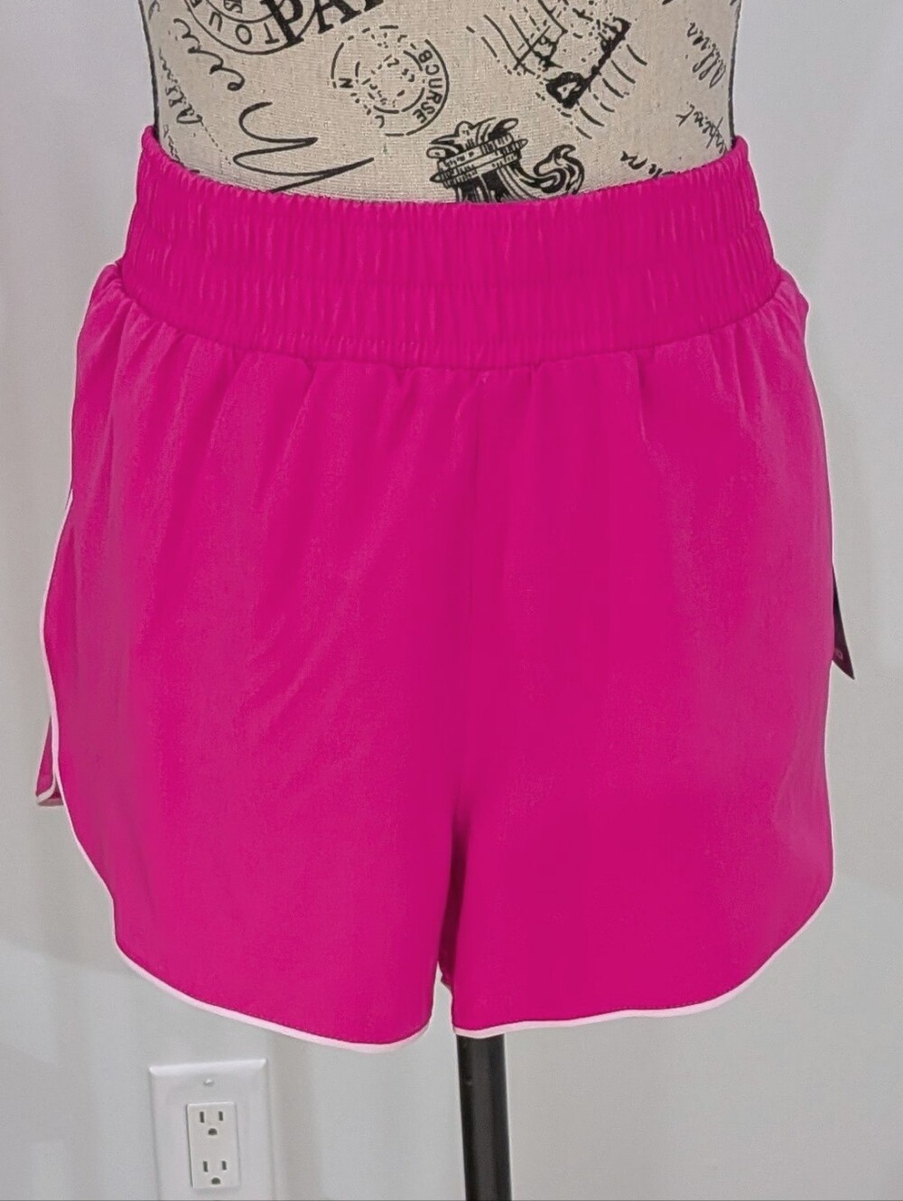 HEAD  | Women's Pink/White Mid Rise Relaxed Athletic Shorts